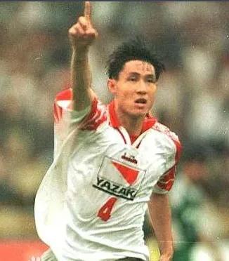 中国足球先生简单盘点视频,中国足球先生排名前十名