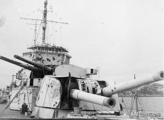 皇家海军再添涂油新霸，千万不要小看这艘重巡，她可是有烟雾的！