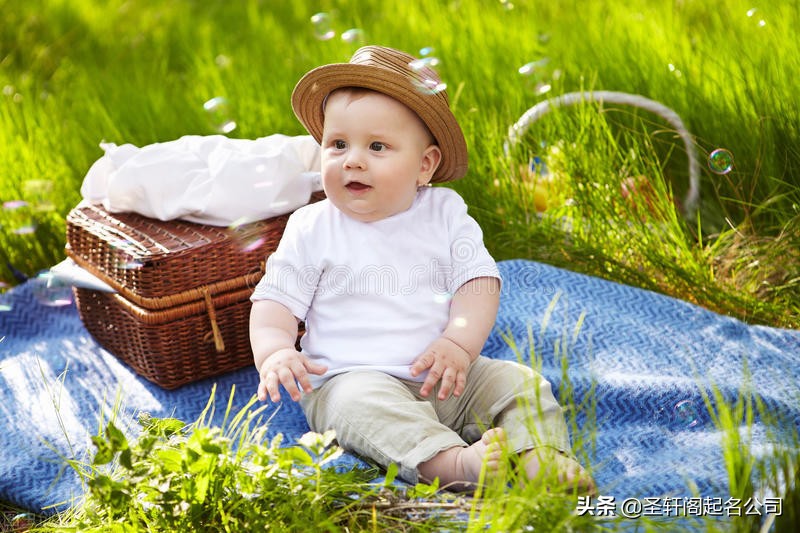 大气的男宝宝起名大全,男孩起名大气好听男宝宝名字推荐