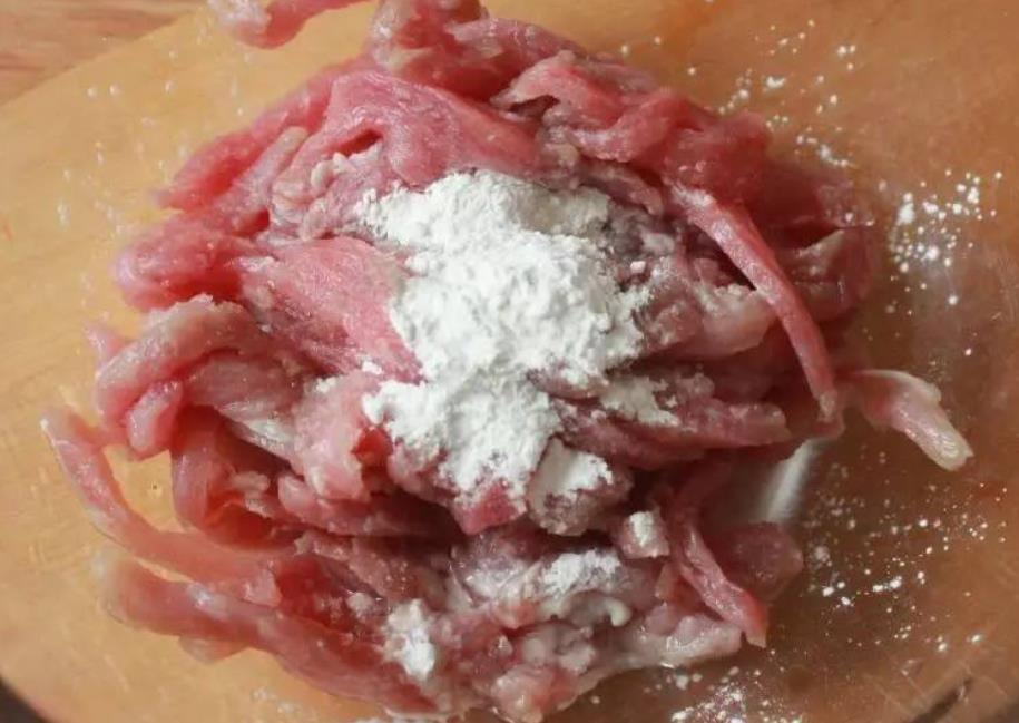 生粉和淀粉的用途和区别,做饭的人要知道生粉和淀粉的区别