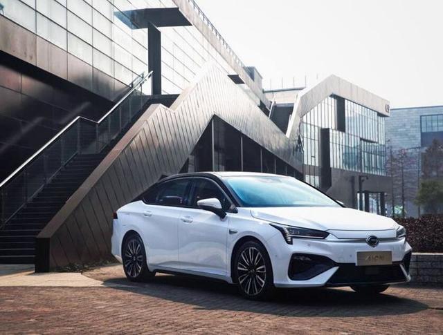 九号电动车e200p长途旅行,推荐一款跑长途的电动车锂电池