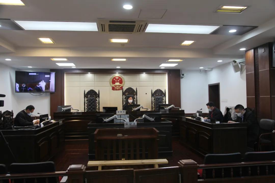 一抹就掉色，这个3N口罩过分了