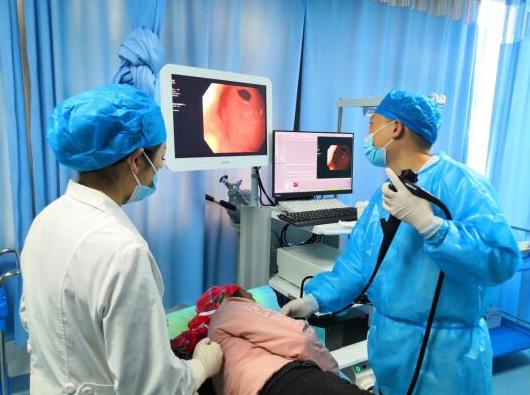 一般的肠胃镜检查会不会很痛苦,胃镜检查痛苦吗英文