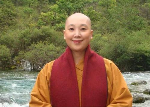 李娜从一代歌后去哪里了,李娜从一代歌后去哪了