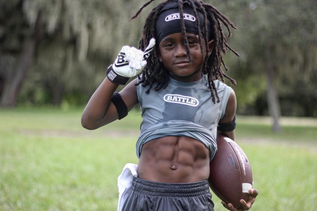 美国7岁男孩被誉为博尔特接班人百米13秒48打破美国同龄纪录