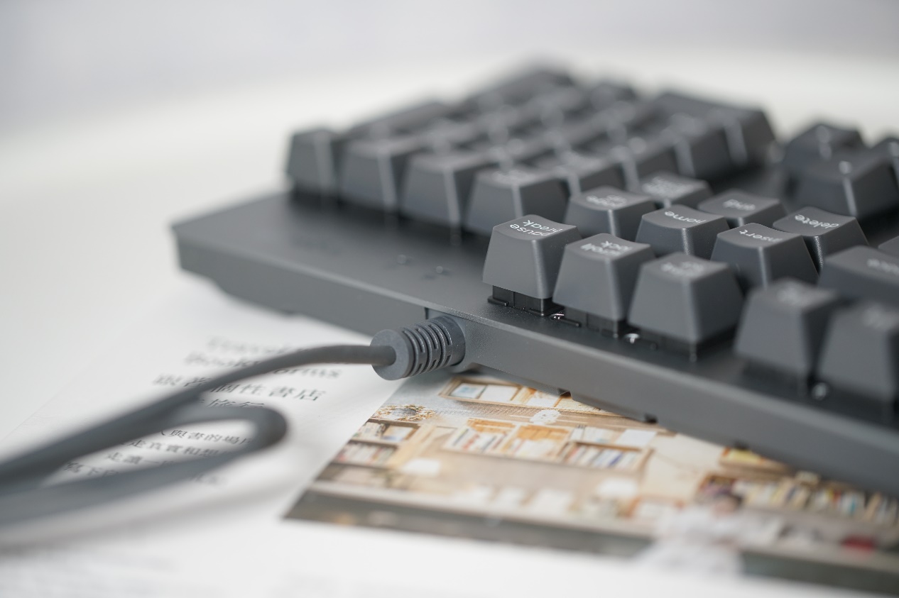 罗技入门办公键盘测评,舒适的键盘