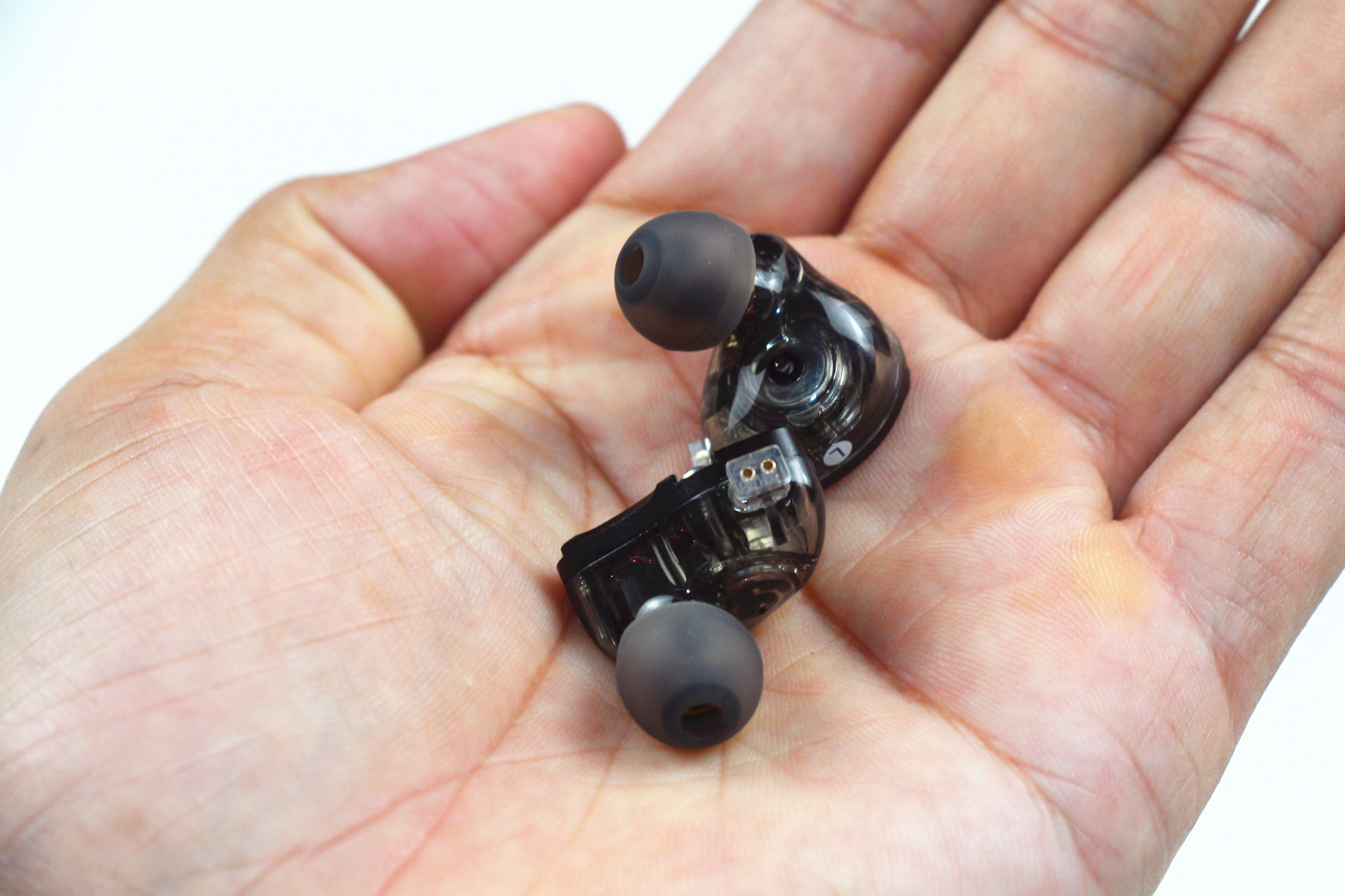 爱国者EROSH05HIFI音乐*放播**器，与流媒体音乐不一样的听觉感受