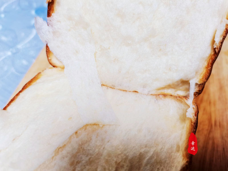 用吐司模具烤吐司做法,用吐司模具怎样做酸奶蛋糕