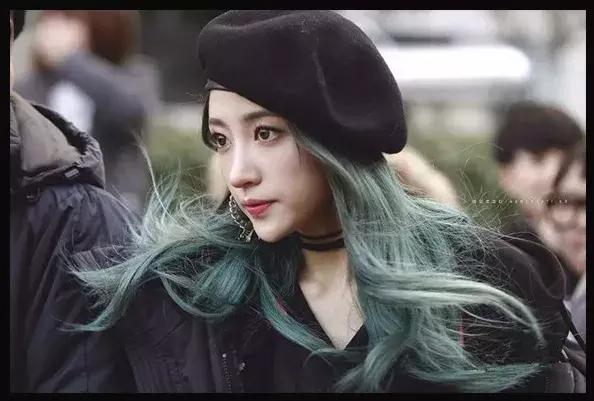 染什么颜色显白百搭又好看不退黄,染什么发色显白不用漂的配方