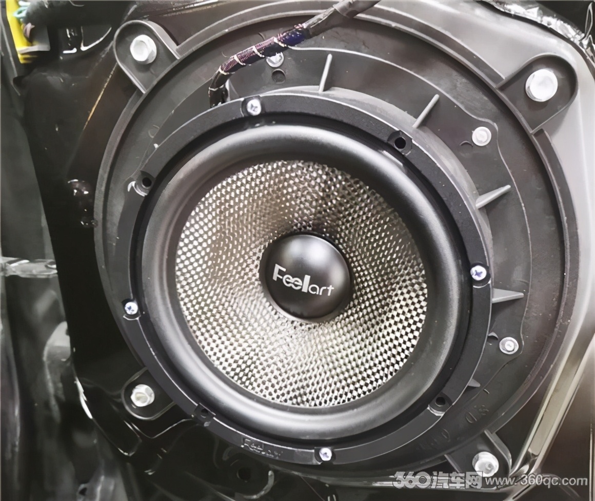 新生代车友追求快节奏听感芬朗SP-6.5D碳纤维两分频正好