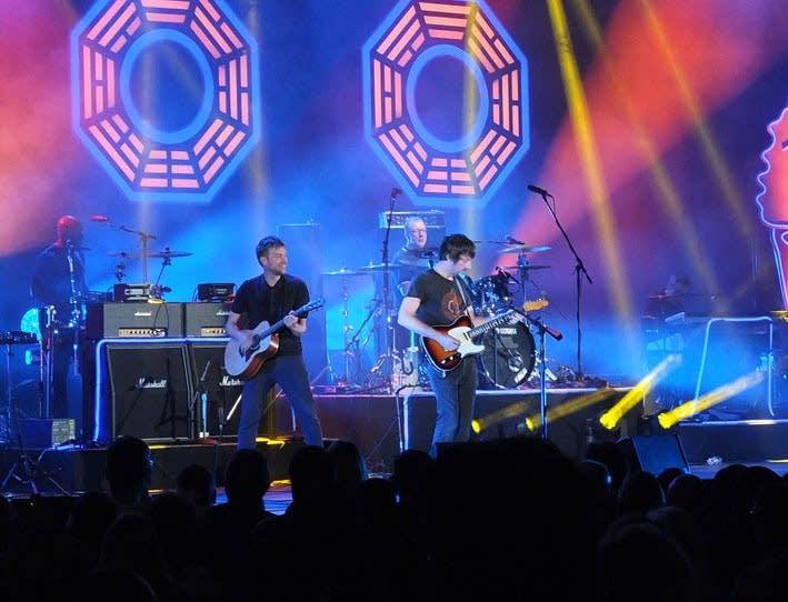 从身无分文到亿万富翁纪录片,从身无分文到百亿富翁电影