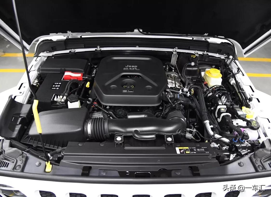 jeepwrangler牧马人2.8td2015,jeep牧马人绿色敞篷