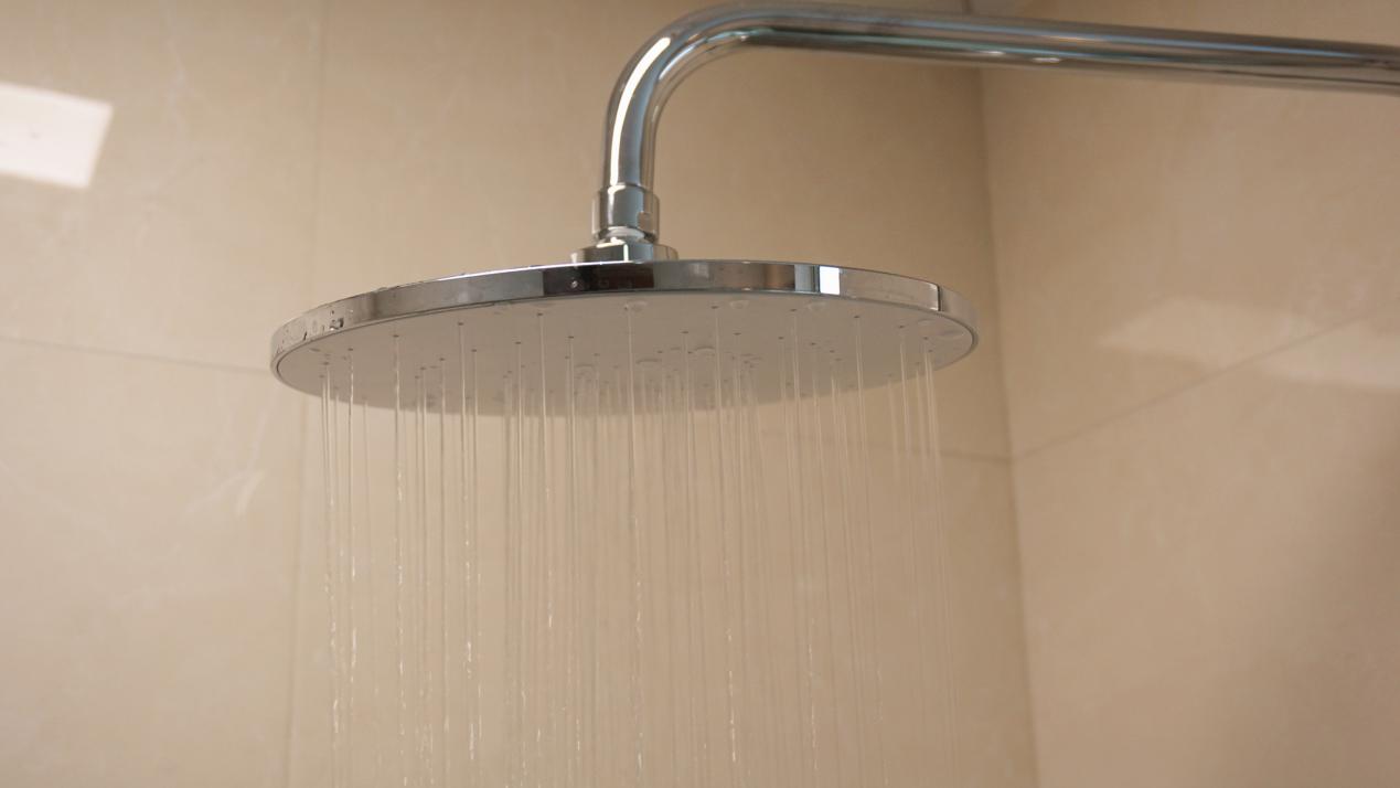 小米有品上999元花洒,水力发电LED显示,德国内芯,自动净垢顶喷