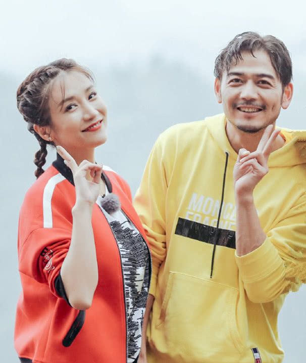 杨烁黎雯全部视频,杨烁王黎雯散步