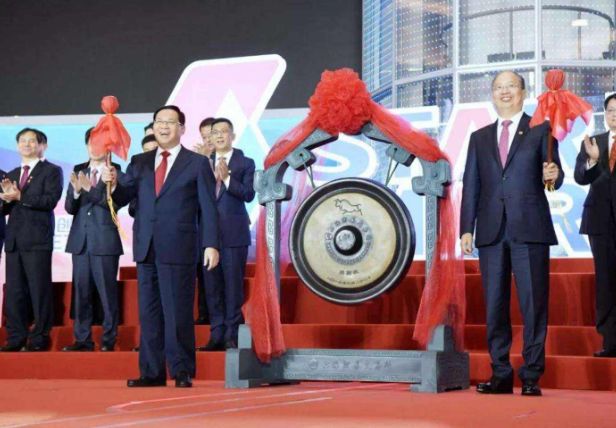 华泰证券上海a股深圳a股,a股近2成黄金概念股