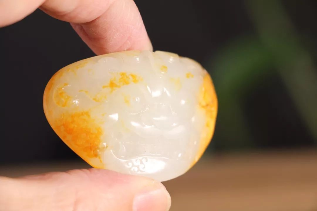 新疆羊脂玉有什么特征怎么鉴别,羊脂玉球兰叶片特征