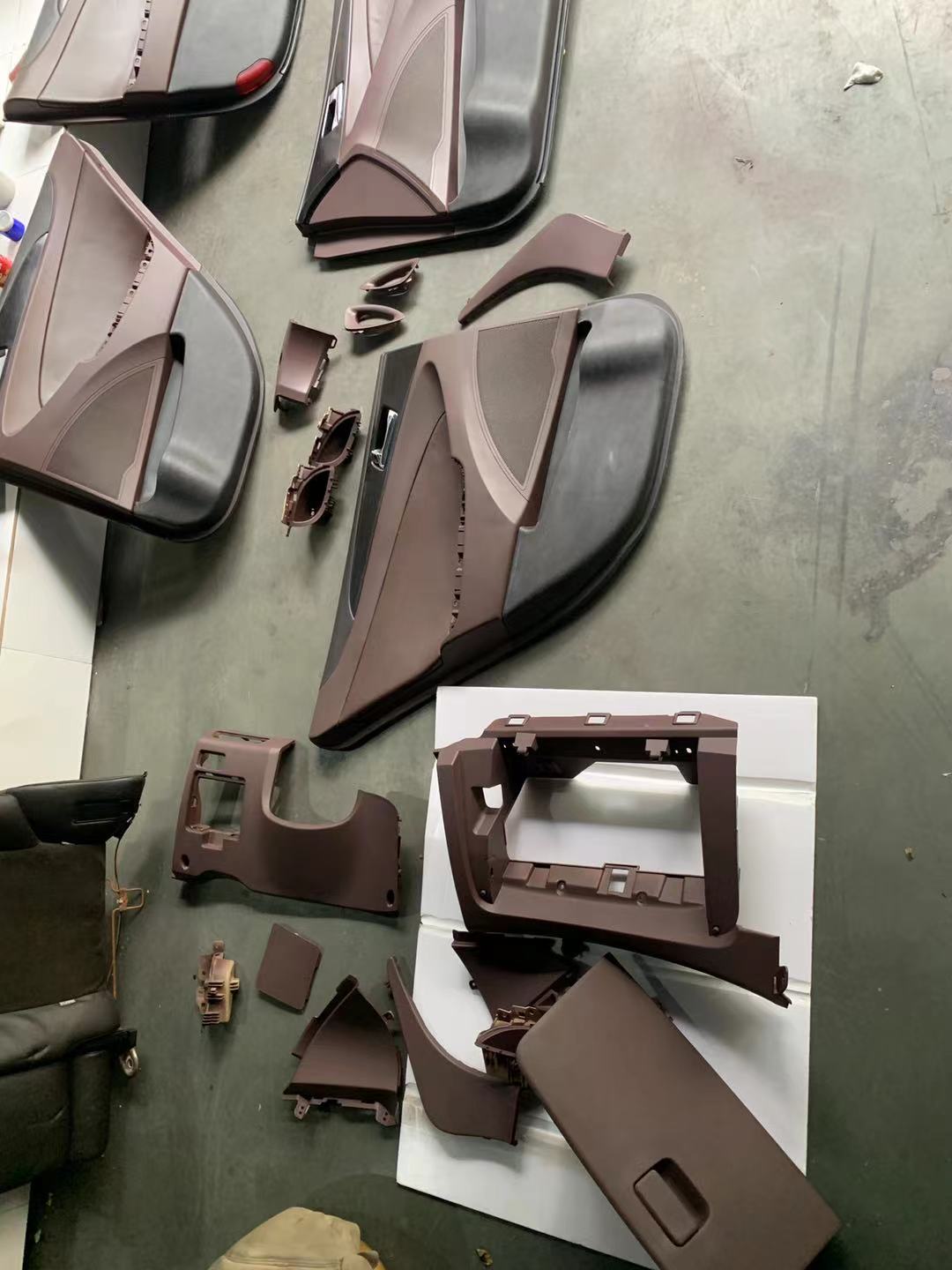 专业汽车内饰翻新材料改色,汽车内饰塑料件改色