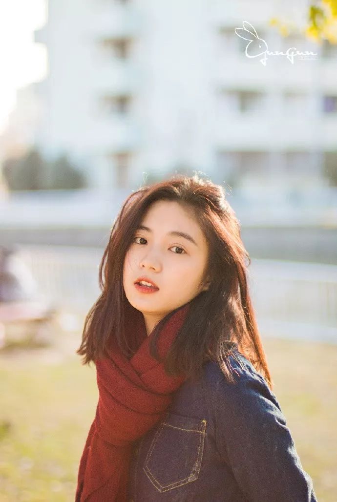 拍照时好看的pose,拍照必备100个pose