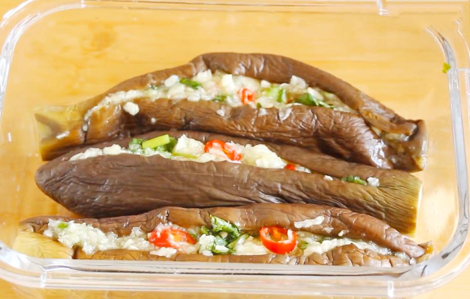 又到腌茄子的季节,腌茄子有几种方法