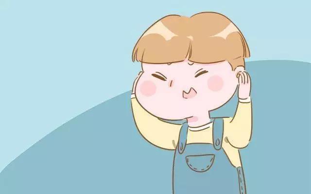 宝宝经常抓耳朵旁是什么原因,婴儿把耳朵抓裂口怎么办
