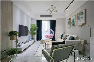 北欧轻奢风格客厅装饰画,北欧轻奢风窗帘