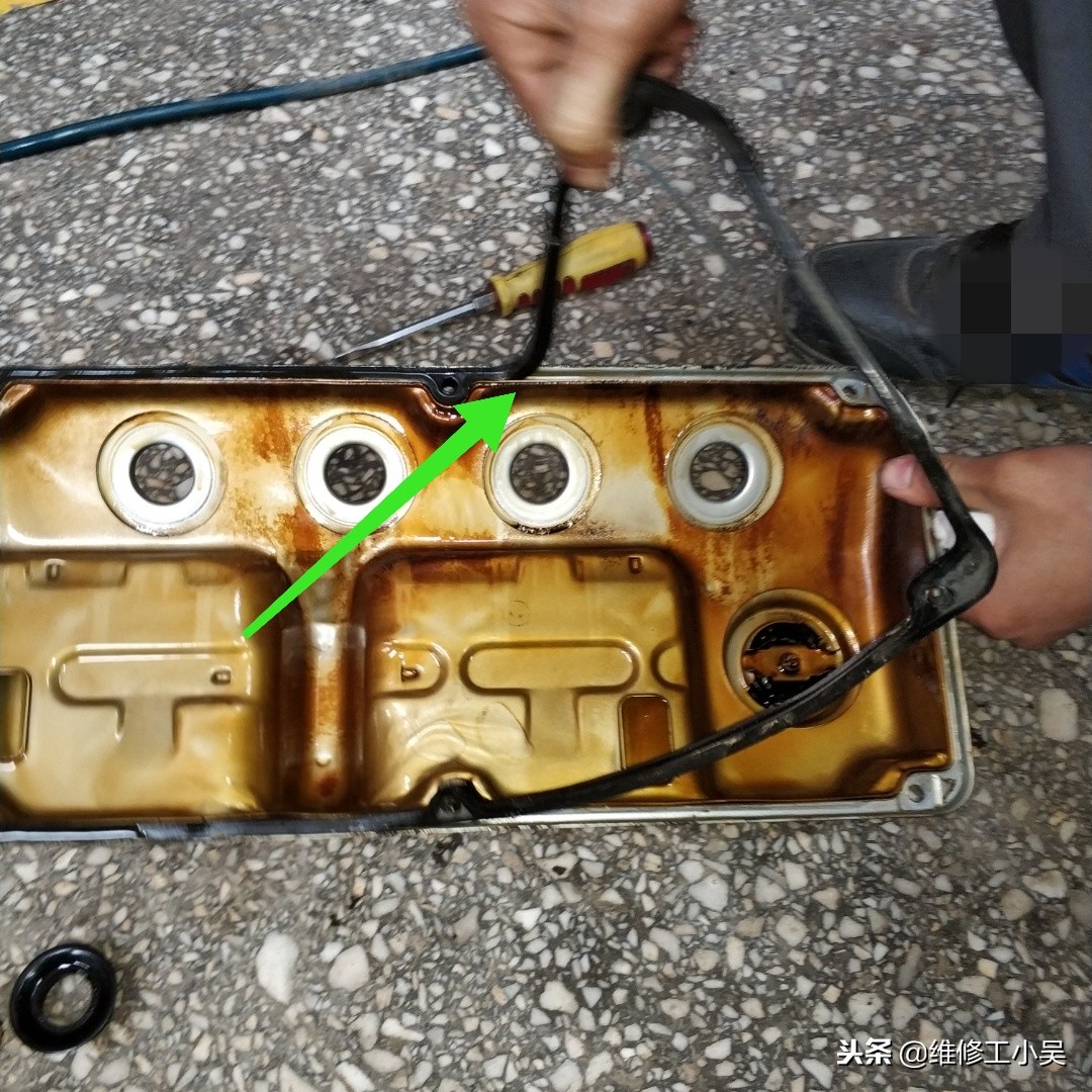 东风风行菱智m5维修视频,风行菱智m5油底壳漏油