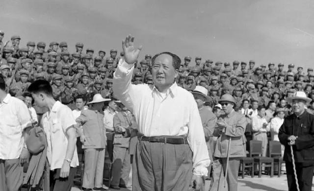 蒋介石对庐山情有独钟，毛主席：蒋介石回归，庐山可为其养老之地