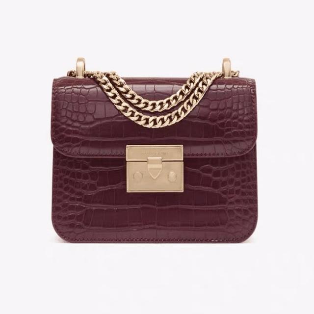 乔欣同款大牌包包,乔欣机场同款包包两个斜挎