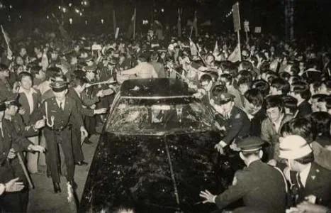 美国驻华使馆又献丑了，让我们对美国雇佣兵感恩？