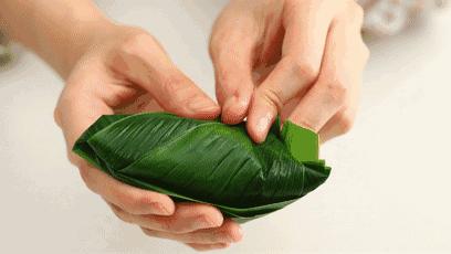 粽子怎么能包的特别紧不漏米,煮粽子时为何会出现粽子夹生现象