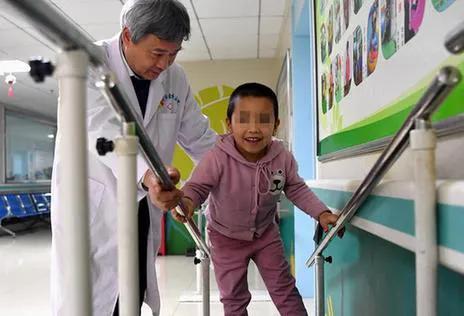 河南救治脑瘫的医生叫什么,河南中医救助脑瘫儿