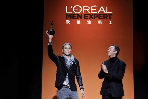 吴彦祖鹿晗首度双C同台!燃爆欧莱雅男士“劲能挑战之夜”