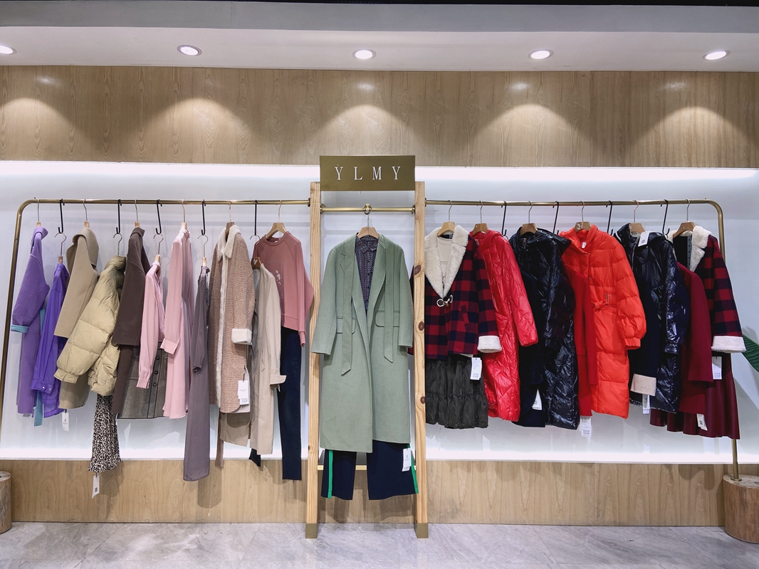 卡嘉茜女装官方旗舰店,卡嘉茜女装是什么档次