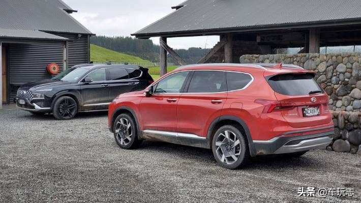 雪佛兰巡领者起亚索兰托圣达菲,现代圣达菲跟起亚索兰托哪个好