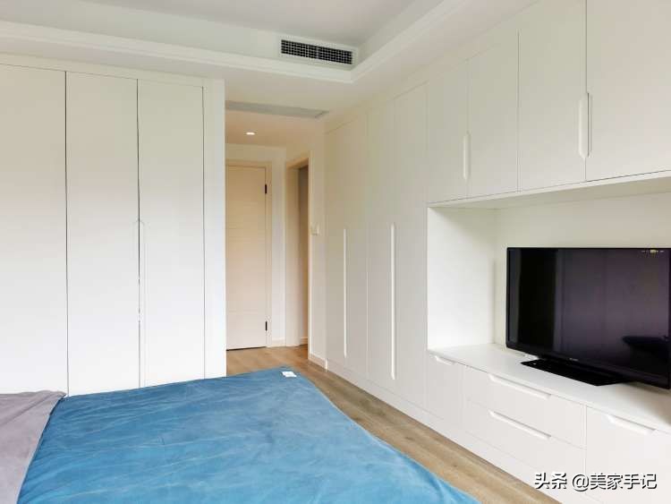 沙发不靠墙摆放书柜效果图,客厅沙发不靠墙的书柜