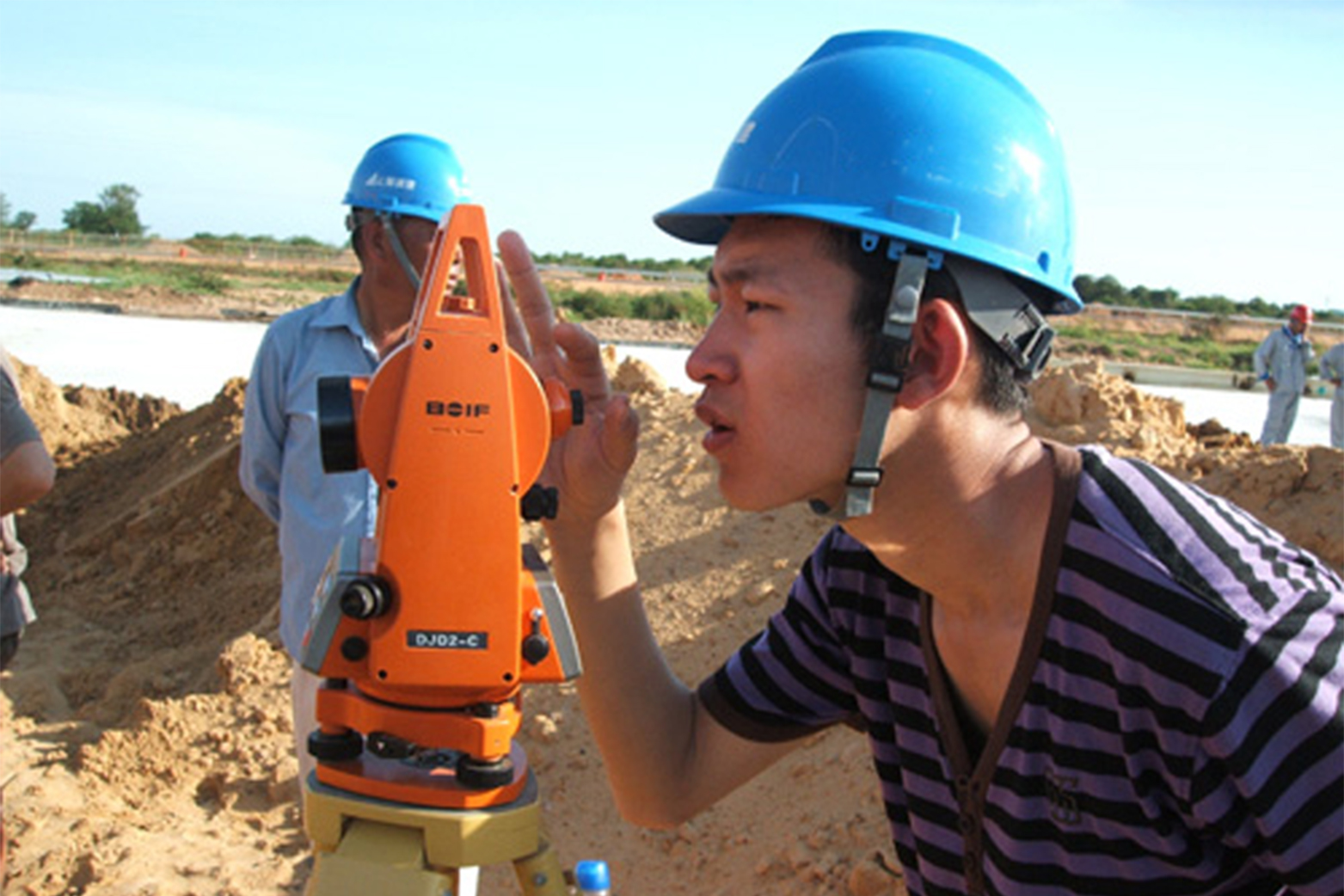 土木就业率为什么低了,土木工程专业真的是劝退专业吗