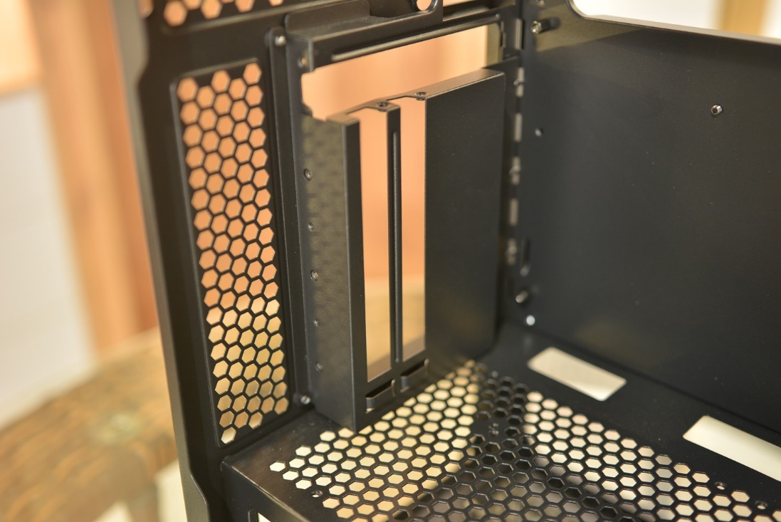 先马鲁班1机箱装机体验感怎么样,先马鲁班1机箱安装几个风扇够用