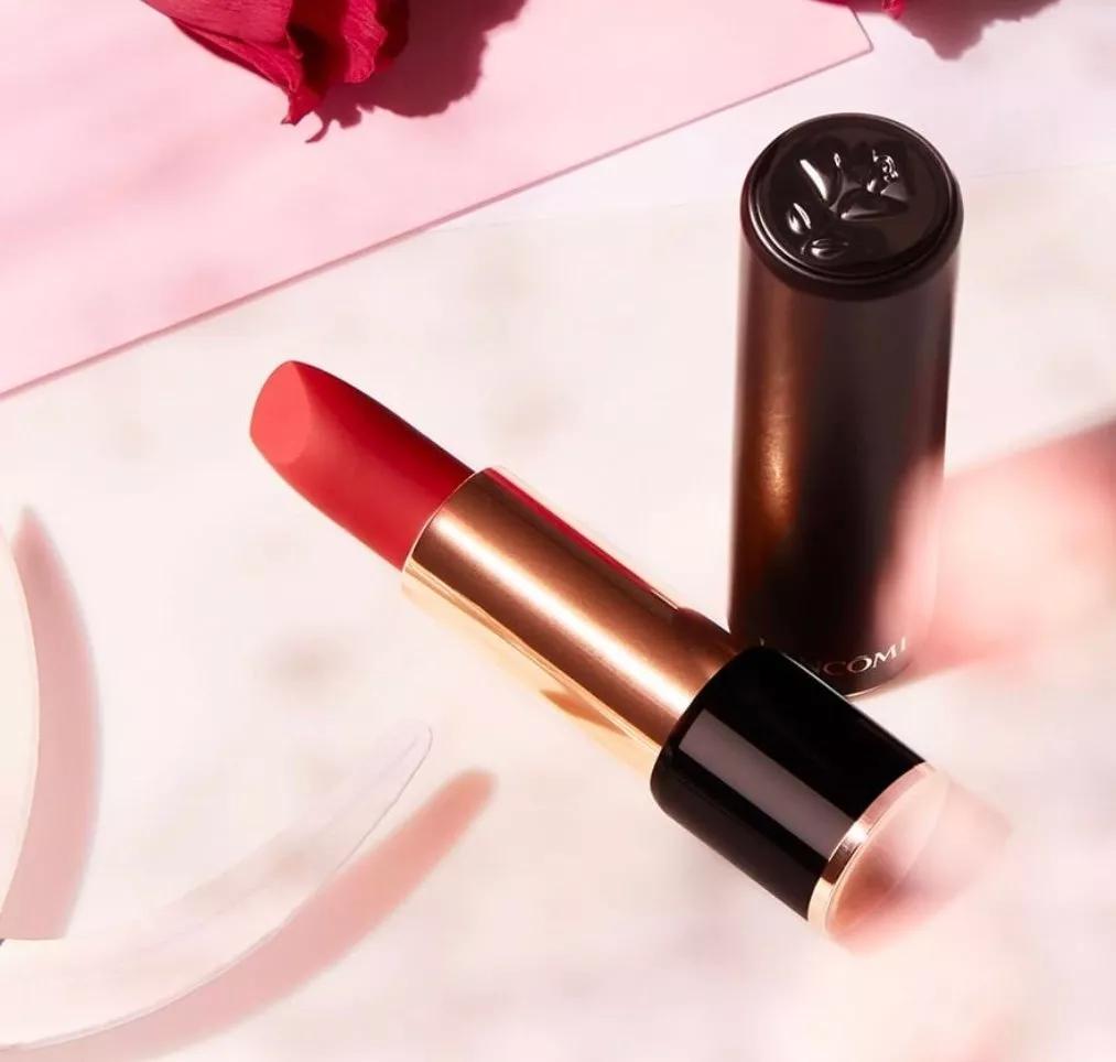 口红热门款,口红女生在哪里买最好用