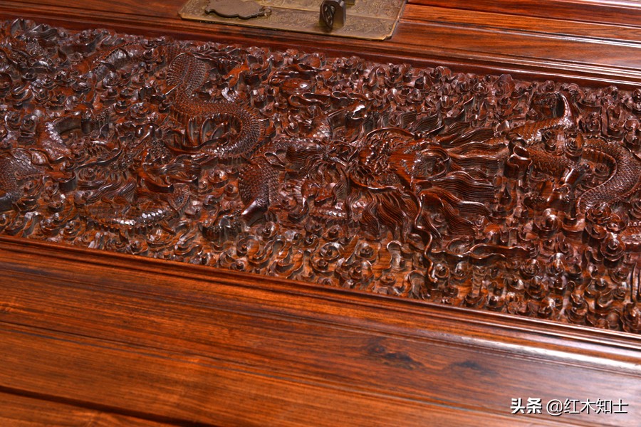 红木家具怎么分辨是否上色,红木家具颜色哪种最好