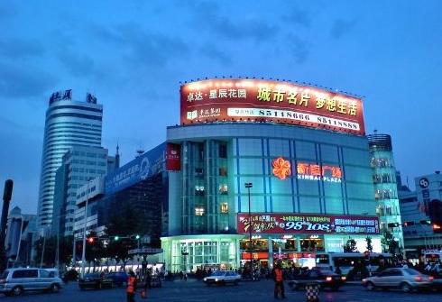 百岁的民族路，永远都不缺少故事