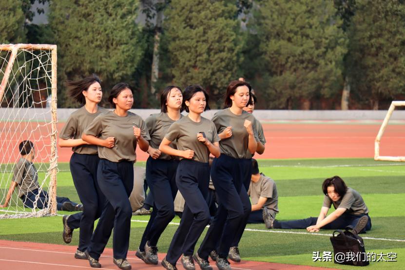 新学期家长看过来,新生宝宝照满月照