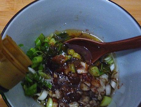 炖牛肉切记不要直接下锅炖,炖牛肉时到底焯水还是直接炖