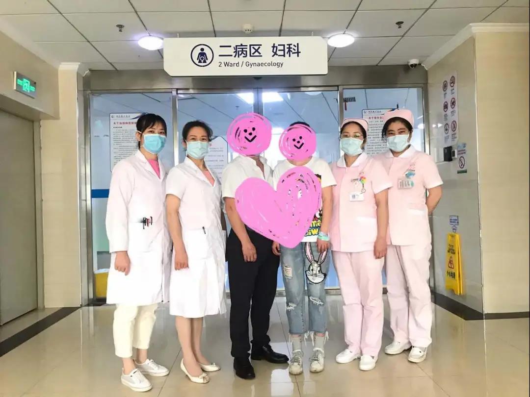 女子天生无阴道，用尿道过夫妻生活17年，医生帮她再造阴道