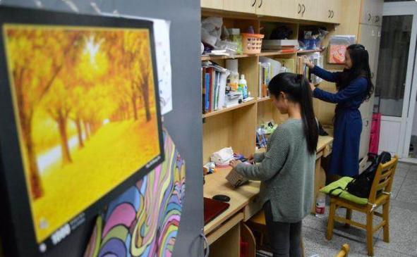 宿舍必备好物洗衣液,大学宿舍为什么没洗衣机
