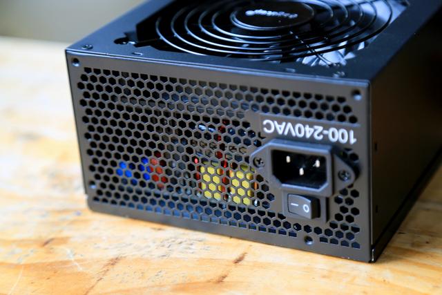 各品牌650w电源谁更值得买,电源到底买哪款