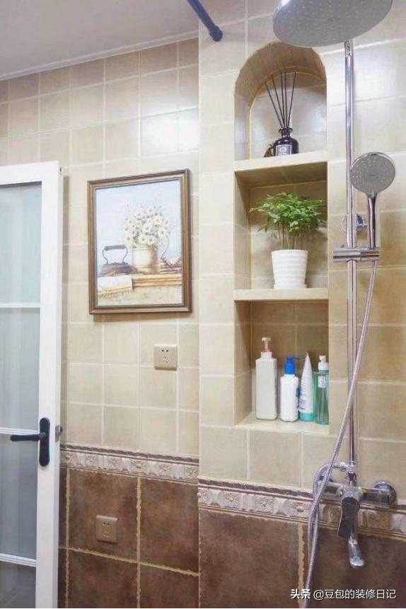 瓷砖做橱柜还是木板做橱柜,家庭装修用什么板材做衣柜橱柜好