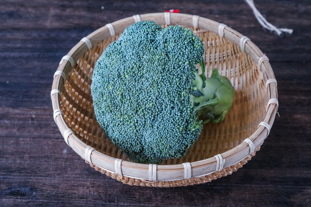 西兰花怎么洗才能使虫卵变白,清洗西兰花有哪些注意事项