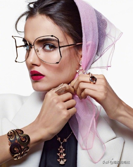 贝贝美妆新片神颜获赞，曾因吐槽霉霉挡道、Gigi太胖遭“封杀”？