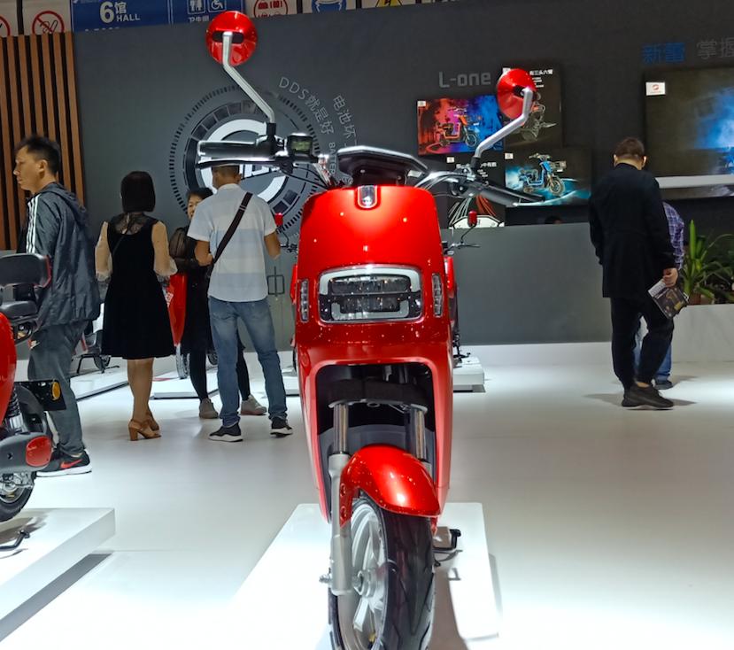 新国标电动车推荐加装中箱,储物空间大的新国标电动车