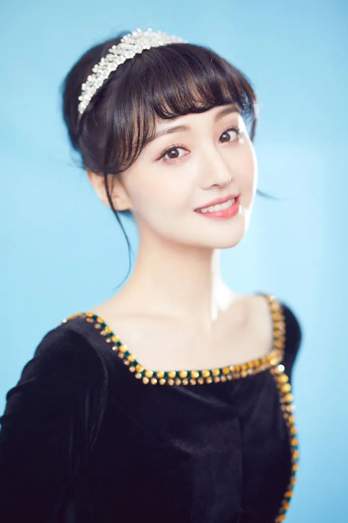 单眼皮女生眼影怎么涂好看又自然,单眼皮女生适合什么颜色的眼影